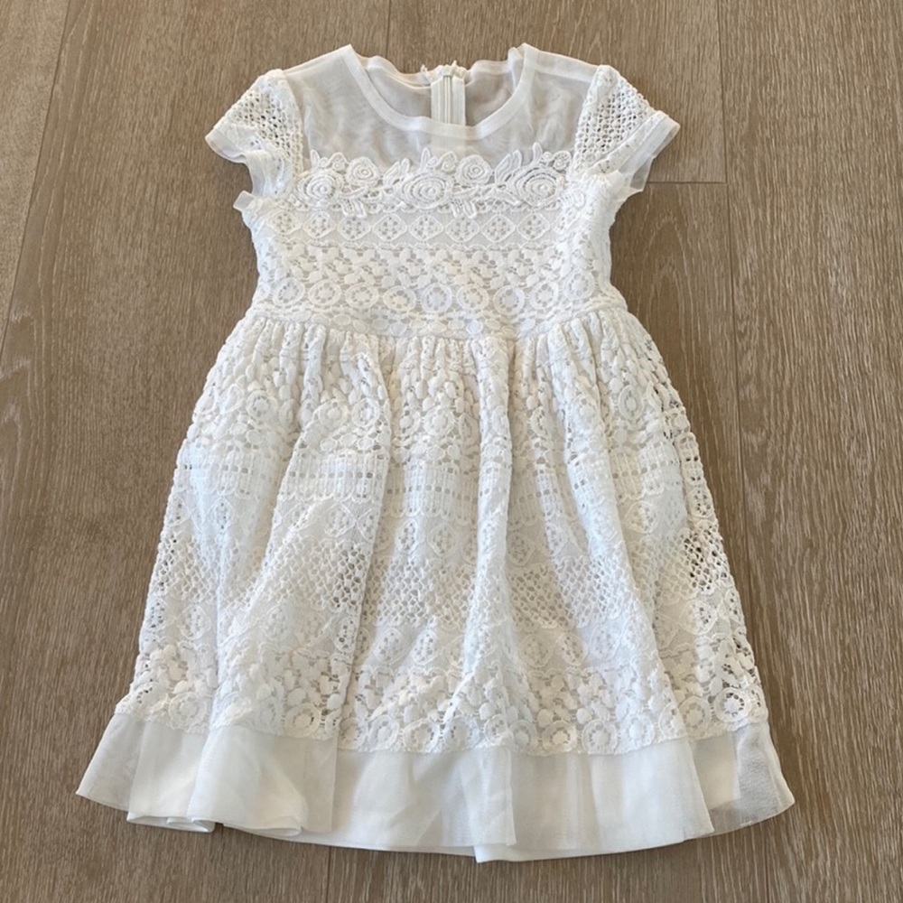 Mayoral white Girls dress! Approx size 2-3
